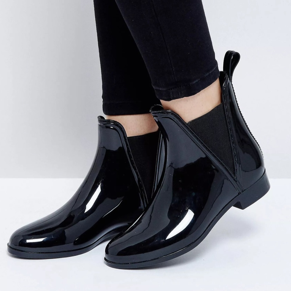 ASOS Design Game Black Gloss Ankle Chelsea Slip On Rain Boots Size 5.5 (3)